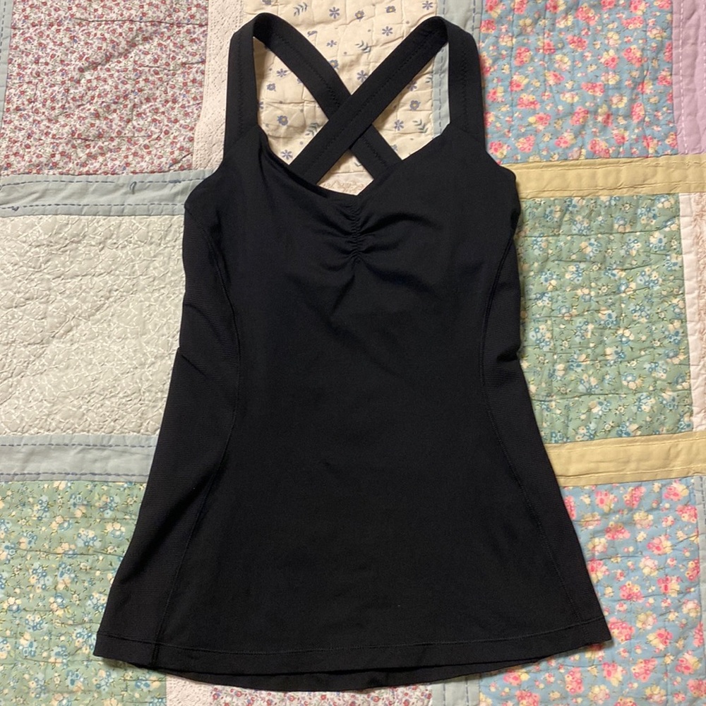 Lululemon tank top